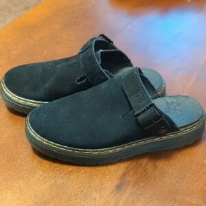 Dr. Martens Unisex's Carlson Black Suede Clogs